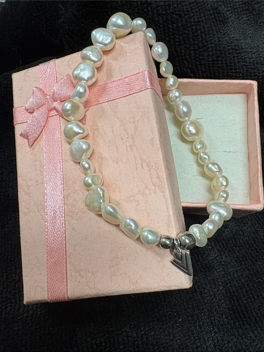 Vintage Retired Silpada Freshwater Pearl and Sterling Silver stretch bracelet